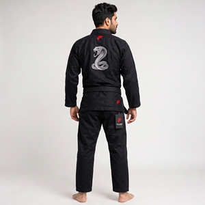 Uniforme de judo cómodo con tela transpirable, construcción duradera y movimiento sin restricciones para la práctica diaria - Product Image 2