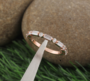 Anillo Minimalista de Circonita Cúbica al por Mayor, Anillo Apilable Delgado Chapado en Plata 925, Anillo de Eternidad de Circonita Cúbica para Mujer, Joyería al por Mayor - Product Image 1