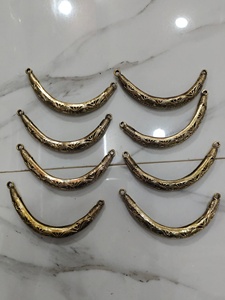 Pendentifs en laiton faits à la main sur le thème du Dokra, style bohème mixte, décoration murale |   Fournitures d'artisanat ethnique en gros du Madhya Pradesh - Product Image 4