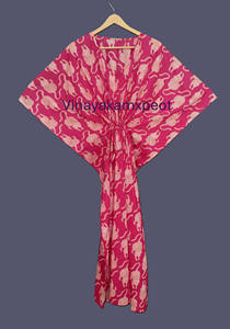 Vestido Kaftán Midi Rosa Ecológico con Estampado de Leopardo, Hecho a Mano, Cuello en V, Manga Kimono, Ropa de Resort, Vestido Boho de Algodón para Mujer - Product Image 4