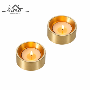 Porte-bougie moderne en métal doré, support décoratif de table, élégant et minimaliste, pour centre de table et décoration intérieure - Product Image 6