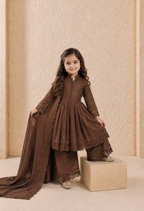 Nueva Colección de Vestidos para Niñas, Completamente Cosidos, para Fiestas, Bodas, Diwali, en Seda Romana Reversible - Product Image 4