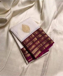Sari Tradicional de Seda Blanca con Borde Dorado y Morado, Vestido de Novia para Mujer, Estilo Indio-Pakistaní, Largo hasta el Suelo, Corte Regular - Product Image 2