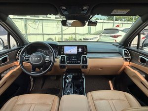 โซเรนโต ปี 2022 รถ SUV มือสอง เครื่องยนต์ดีเซล เกียร์อัตโนมัติ 7 ที่นั่ง รถอเนกประสงค์สไตล์สปอร์ตจากเกาหลี สีขาว - Product Image 3