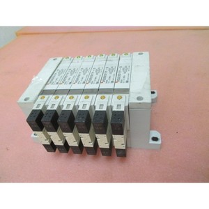 6 électrovannes pneumatiques SMC VQ2201Y-5 - Équipements et pièces semi-conductrices de confiance de la marque mondiale Legacy - Product Image 3