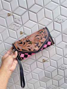 กระเป๋าคลัทช์หนังแท้ทำมือสุดหรู ดีไซน์เก๋ลายตาราง ใช้ได้หลากหลาย พร้อมช่องใส่โทรศัพท์ สำหรับผู้หญิง - Product Image 6