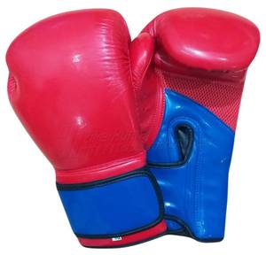 ถุงมือฝึกซ้อมมวย MMA ระดับมืออาชีพ วัสดุ PU สำหรับใช้งานกลางแจ้ง  รับทำโลโก้ตามสั่ง ปรับขนาดได้ ซับเหงื่อ กันน้ำ คุณภาพสูง - Product Image 1