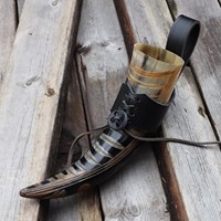 Corne à boire Viking polie artisanale, toucher authentique, en corne de buffle véritable, style médiéval Viking, durable, Noël