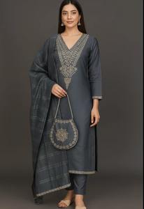 Ensemble Salwar Kameez brodé en mélange de rayonne avec sac Potli, 3 pièces, tenue ethnique pour inventaire de boutique, pêche, violet, gris - Product Image 5