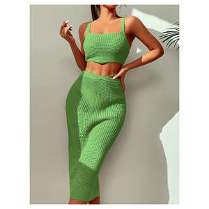 Conjunto de 2 piezas: Camisa y pantalón corto de cintura alta para mujer, estilo vintage, casual, para tenis, golf o entrenamiento. - Product Image 4