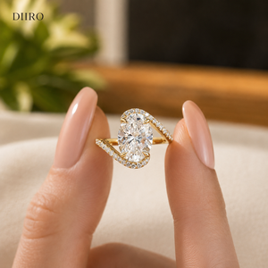 Bague de fiançailles de luxe en or jaune 14 carats plaqué or avec moissanite pour femme, forme ovale, pavé de diamants - Product Image 3