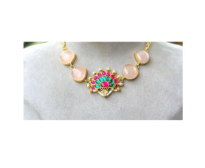 Ensemble de bijoux classiques plaqués or avec pierres blanches, collier et boucles d'oreilles pour femmes, style ethnique, pour mariage ou soirée. - Product Image 3