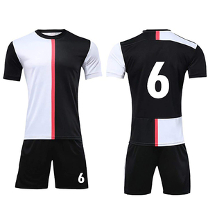 Tenues de football haut de gamme, maillot et short de football personnalisés avec logo, vente en gros, fournisseur d'usine de vêtements OEM - Product Image 1