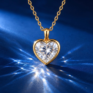 Collier pendentif de luxe en or jaune 14 carats avec diamant taille cœur de 1 carat – Poids de l'or : 2 grammes - Product Image 2
