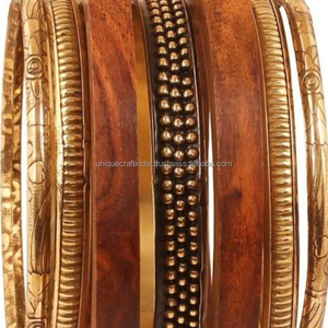 Brazaletes de madera a granel con incrustaciones decorativas de metal joyería de madera natural al por mayor para mujer accesorios de moda modernos - Product Image 4