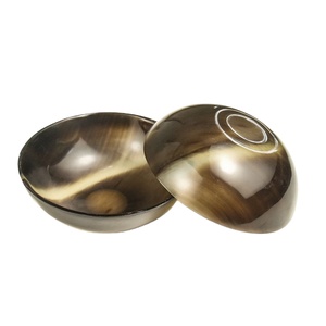 Cuenco Clásico de Cuerno Natural Pulido, Acabado a Mano, Ecológico, Impermeable, Calidad Premium, Estilo Floral, para Servir - Product Image 1