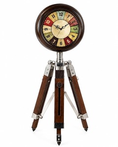 Horloge de bureau vintage en bois sur trépied, design rustique, analogique, silencieuse, mécanique, cadran rond avec cadran coloré - Product Image 1