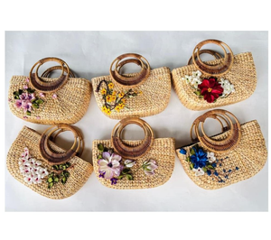Hot Deal 2026 Unisex Handmade Bags Cheap Wholesale Straw Bag High Quality Seagrass Water Hyacinth Natural Rattan Handbags Pearl - Product Image 1