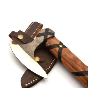 Hacha de carbono hecha a mano personalizada, acero al carbono, caza, forjado a mano, acampada, hacha de acero al carbono con cubierta protegida. - Product Image 3