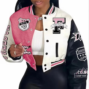 เสื้อแจ็คเก็ตเบสบอลแขนยาวปักลายสำหรับผู้หญิง ขายส่งแบบ OEM  ทรงครอป  ดีไซน์ล่าสุด  แบบ Letterman  ปักอักษร  แบบเรียบ  รับสั่งทำได้ - Product Image 3