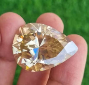 Diamante de moissanita amarilla de 25 quilates, hermoso hecho a mano, en forma de pera amarilla, fabricación de diamantes de moissanita para otras joyas de diamantes - Product Image 4