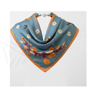 NORTH APPROACH Foulard en soie floral pour femme avec bordure orange, élégant, multifonctionnel, accessoire de mode toutes saisons - Product Image 2