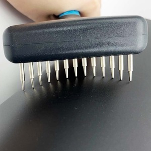 Cepillo de Aseo de la Mejor Calidad para Caballos, Herramienta Portátil para Eliminar Pelo Muerto y Masajear, Peine de Goma para Masaje del Pelo Equino - Product Image 2