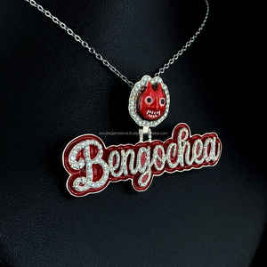 Pendentif Hiphop personnalisé en argent sterling 925 VVS entièrement glacé Moissanite rouge émail plaqué or diamant pierre principale lettres fêtes - Product Image 3