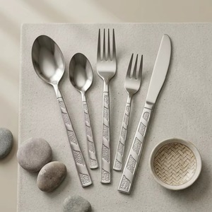 Cubertería de Plata Reutilizable con Doble Asa, Diseño Exclusivo Royal, Venta al por Mayor, Cuchara y Tenedor de Plata - Product Image 5