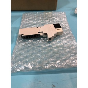 4 Válvulas SMC VQ1201HN-5 DBL SOL PLUG-IN (DC), 161887 - Equipo y Piezas de Semiconductores de Confianza de Tradicción Global - Product Image 6