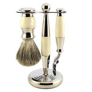 High Quality Stainless Steel Waterproof <b>Razor</b> Gift Set with Stand-Grooming Kit for <b>Men</b> - Product Image 3