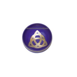 Bol sonore en laiton Triquetra de haute vente en violet pour la guérison énergétique, la pleine conscience, la méditation, la relaxation à bon prix - Product Image 2