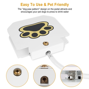 1pc Distributeur d'eau pour chien d'extérieur pour animaux de compagnie Arroseur activé Step-on Interactive Paw Pedal Valve Dog Water Fountain Drinking Water - Product Image 1
