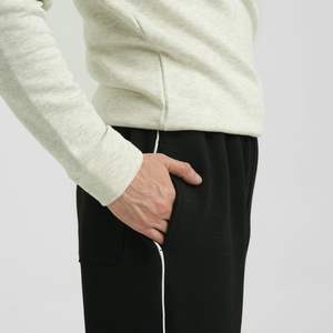 กางเกงวอร์มขายาวสีดำสำหรับผู้ชาย มีแถบข้าง กางเกงแทรคสไตล์ลำลอง สตรีทแวร์ รับผลิตตามแบบ (OEM) พร้อมสกรีนโลโก้ ขายส่ง - Product Image 1