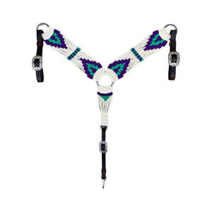 Collier de poitrée pour cheval en cuir avec surpiqûres décoratives, logo personnalisé imprimé et sangle de traction renforcée - Product Image 1