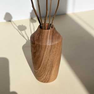 Vase en bois artisanal abordable pour fleurs séchées, herbe de la pampa et décoration de table rustique élégante pour la maison - Product Image 1