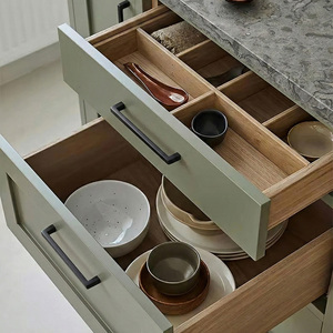 Tirador de Barra Cuadrado Moderno de Aleación de Zinc Negro Mate para Muebles de Cocina, Baño y Dormitorio - Product Image 6