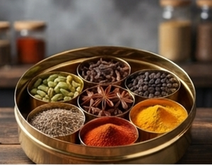 Étagère à épices artisanale ronde en métal doré avec 7 compartiments pour le rangement de cuisine et la présentation de la vaisselle - Product Image 3