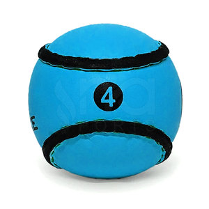 Balles de hurling fiables, conçues pour une performance stable et une maniabilité fluide pendant les matchs. - Product Image 3