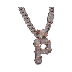 Colgante de Letra P con Diamantes de Moissanita Plateados, Amuleto con Inicial y Cadena Cubana - Product Image 1