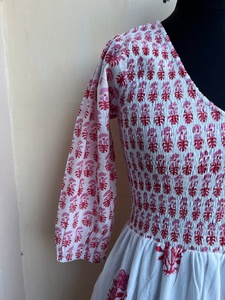 Vestido indio 100% algodón estampado a mano con estampado floral, túnica larga con bordado, vestido largo informal para mujer. - Product Image 5