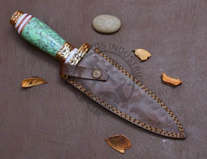 Nouveau couteau à lame fixe haut de gamme, forgé à la main en acier Damas, avec manche en résine verte, meilleur couteau de survie et de chasse de collection - Product Image 6