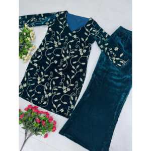 Ensemble élégant de haut de soirée pour femmes avec broderie et travail de séquence - Product Image 2