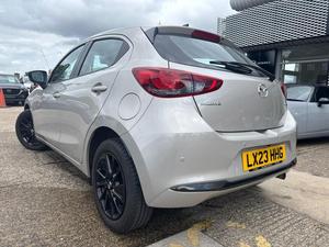 MAZDA2 1.5 E-SKYACTIV G MHEV HOMURAA EURO 6 5DR 2023 USADO EN EXCELENTES CONDICIONES - Product Image 3