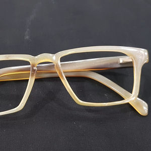 Gafas de sol y monturas ópticas de cuerno de búfalo al por mayor: los productos artesanales naturales más vendidos - Product Image 1