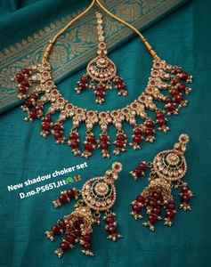 Conjunto de Collar Gargantilla de Perlas Chapado en Oro para Novia, Pendientes y Maang Tikka, Hecho a Mano, Étnico, de Alta Calidad, Última Moda para Bodas y Fiestas - Product Image 1