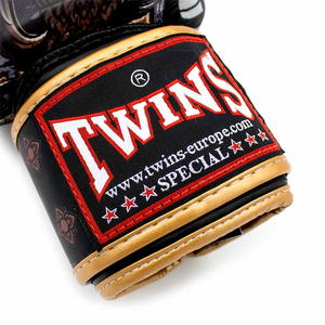 ถุงมือฝึกซ้อมมวย Vernexa Boxing Manufacturer Twins รุ่น Target พร้อมสายรัดข้อมือปรับได้ หนังแท้ สีดำทอง รับผลิตแบบ OEM - Product Image 4