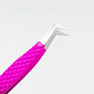 Pince à épiler Volume russe en poudre pourpre et noire enduite de qualité supérieure forte adhérence en acier durable pointu utilisation des cils assurée - Product Image 1