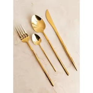 Ensemble de couverts en laiton doré de luxe, collection élégante d'ustensiles de table, vaisselle haut de gamme pour réception de mariage - Product Image 2