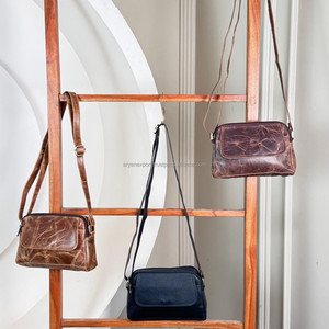 Petit sac à bandoulière en cuir véritable de haute qualité pour femmes sacs à bandoulière polyvalents en cuir durable avec haut zippé - Product Image 5